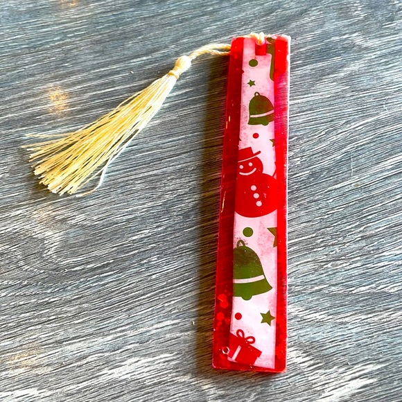 XMAS Handmade Festive Holiday Bookmark medium red with white Strip - Picture 1 of 8
